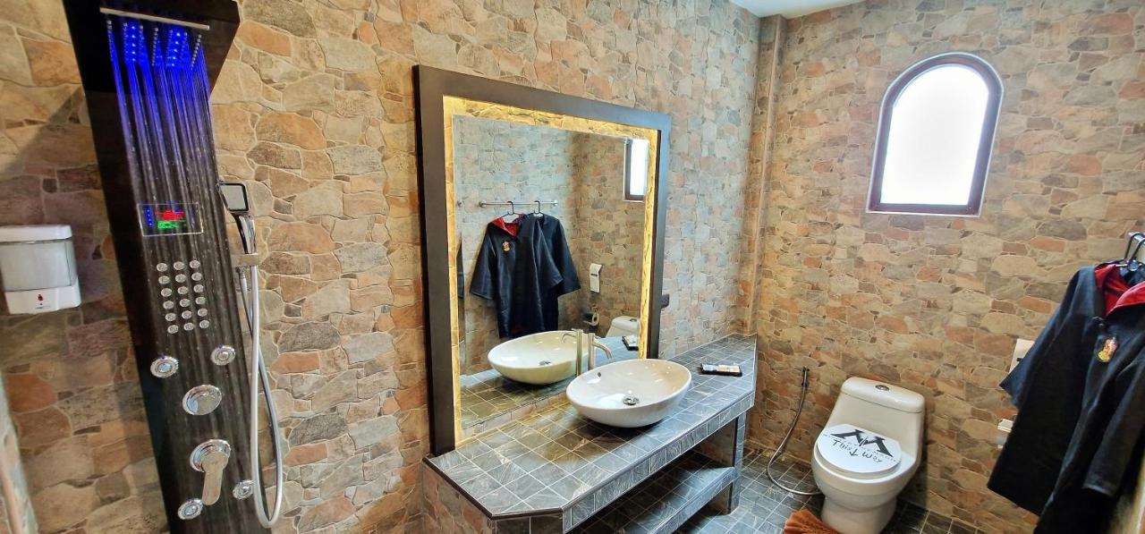 Potterland Luxury Pool Villa Pattaya Walking Street 6 Bedrooms Dış mekan fotoğraf