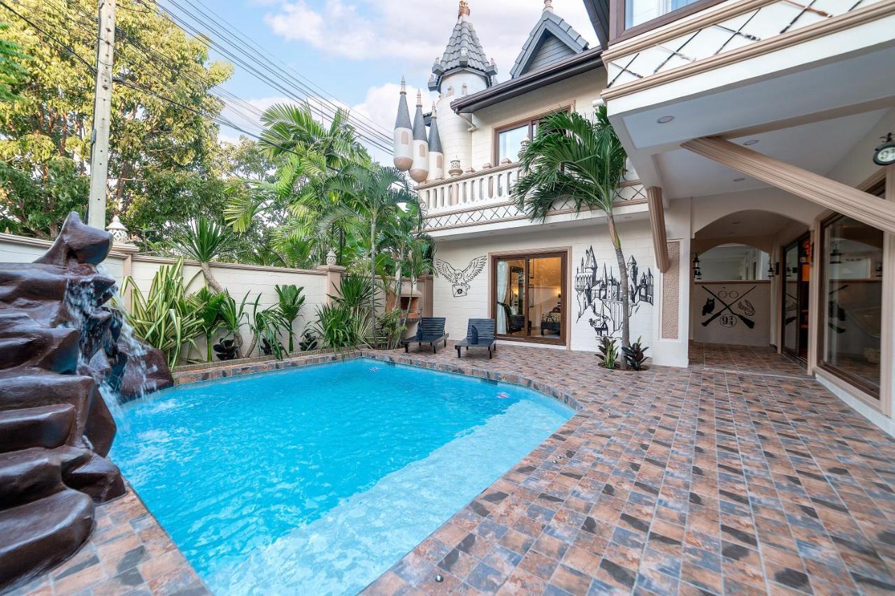 Potterland Luxury Pool Villa Pattaya Walking Street 6 Bedrooms Dış mekan fotoğraf
